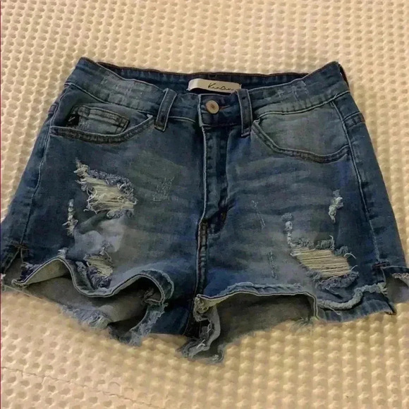 Shorts - Picture 1 of 3